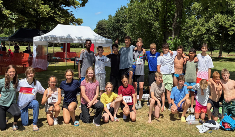 Swim & Run – Erfolgreiche Teilnahme unserer Schule im Bockumer Badezentrum￼￼