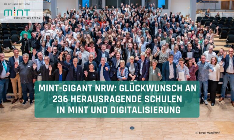 Gesamtschule Uerdingen erneut als \“MINT-freundliche Schule\“ ausgezeichnet